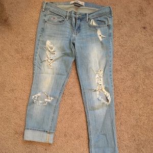 🌻 6/$30 🌻 Hollister destroyed skinny jeans